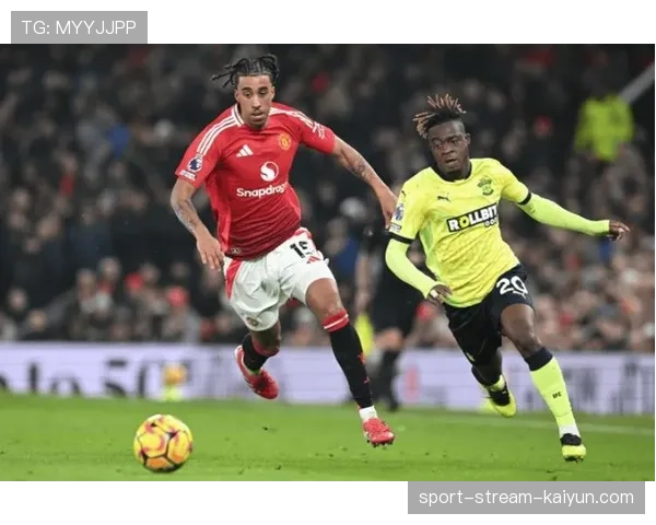 英国媒体称，切尔西有意里尔中卫约罗